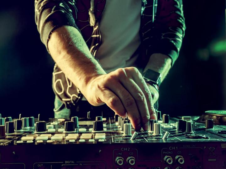 DJ événementiel professionnel en Normandie